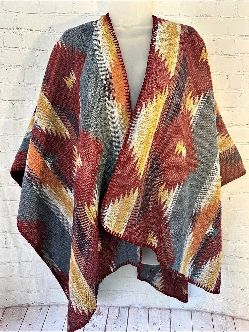 Southwestern Pattern Cape in Dark Red & Blue Like New O/S